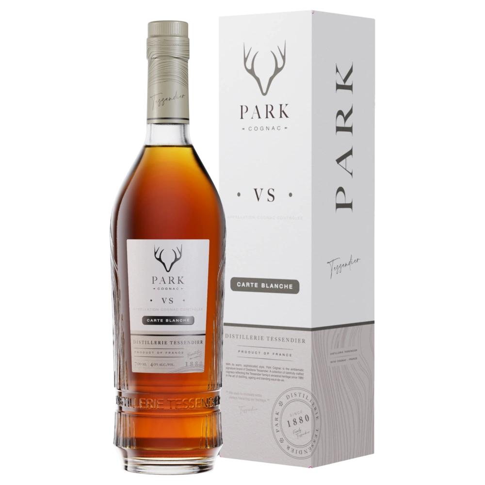 A bottle of PARK Cognac VS Carte Blanche 40% 700ml