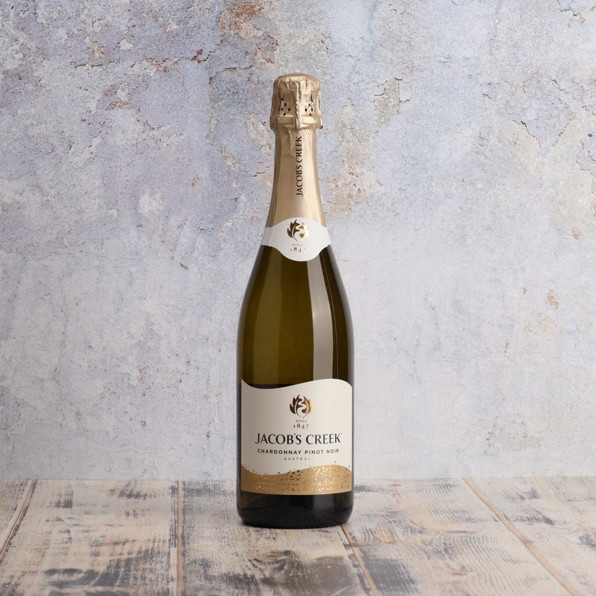 A bottle of NV Jacobs Creek Classic Sparkling Chardonnay Pinot Noir 750ml Sparkling Wine