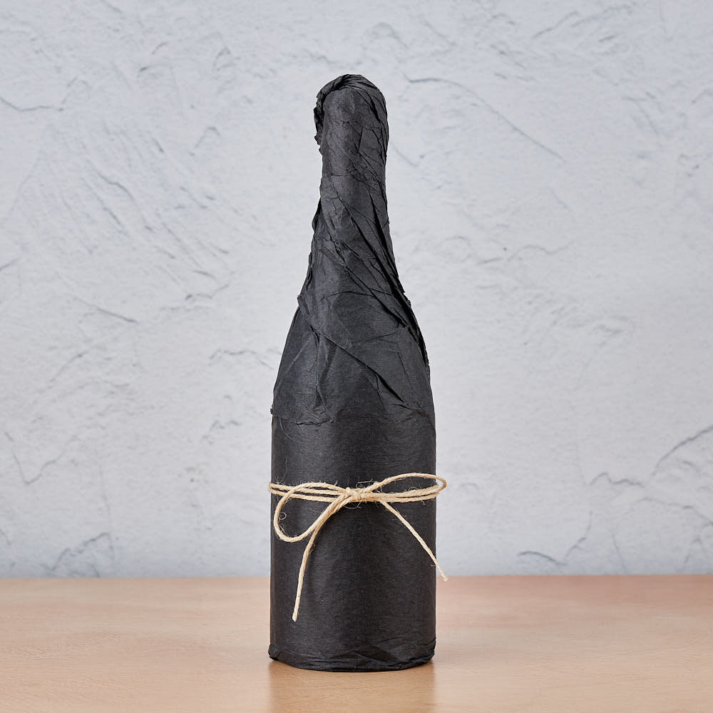 ITM617383 Mystery Single Bottle Burgundy Sloping Shape Transparent