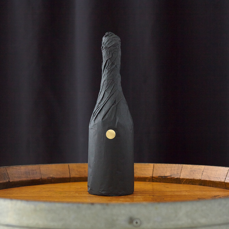 ITM633124 Mystery Single Bottle Burgundy Sloping Shape Transparent