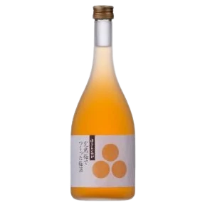 A bottle of Kunizakari Muroka Umeshu Chita 720ml