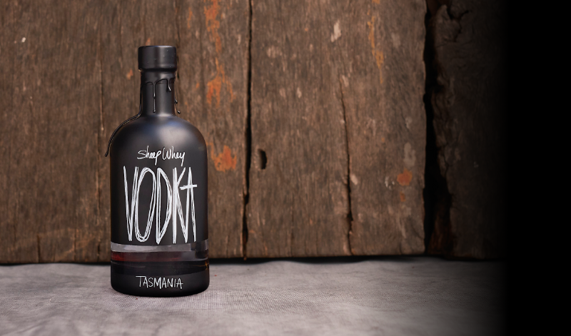 collection^NV Hartshorn Vodka Sheep Whey 40% 500ml