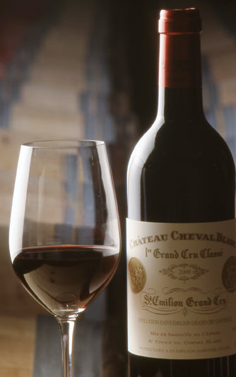 2009 Cheval Blanc (ITM182618) single bottle shot