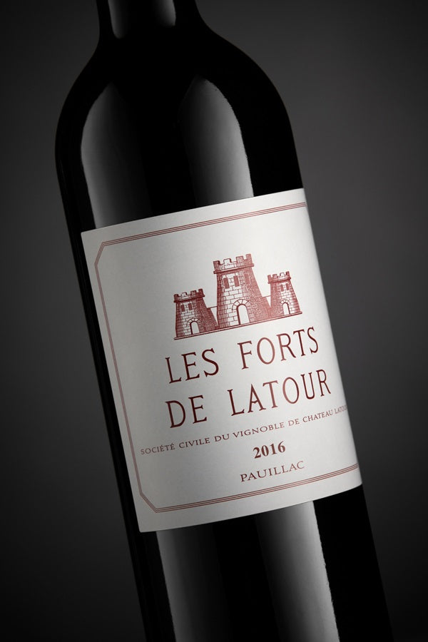 2016 Forts de Latour (ITM223993) single bottle shot
